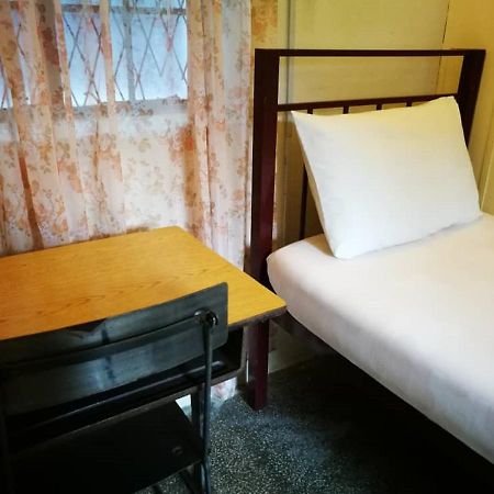 Grocer'S Inn Backpackers Guesthouse Куала-Лумпур Екстер'єр фото