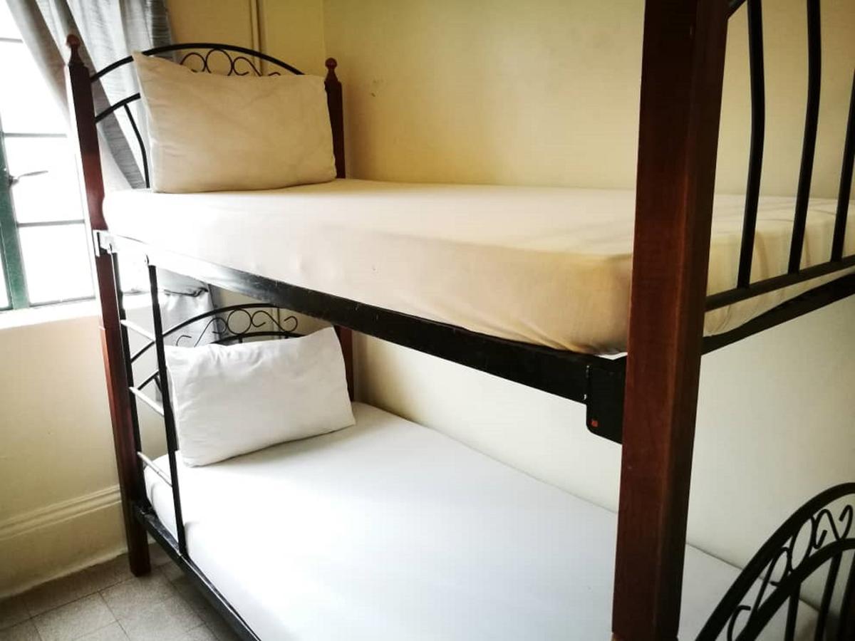 Grocer'S Inn Backpackers Guesthouse Куала-Лумпур Екстер'єр фото