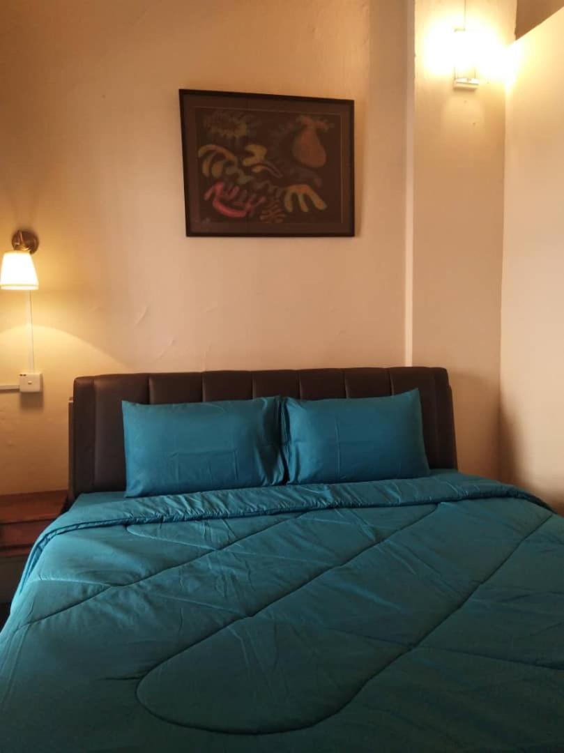 Grocer'S Inn Backpackers Guesthouse Куала-Лумпур Екстер'єр фото