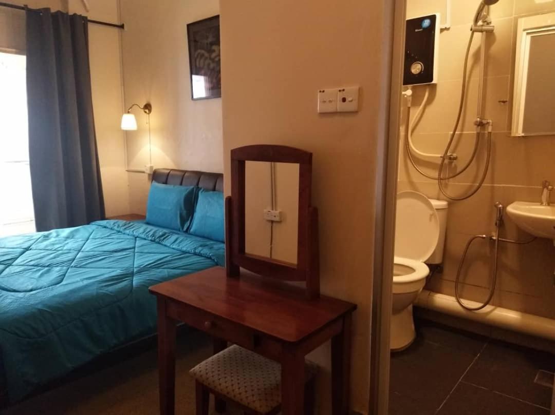 Grocer'S Inn Backpackers Guesthouse Куала-Лумпур Екстер'єр фото